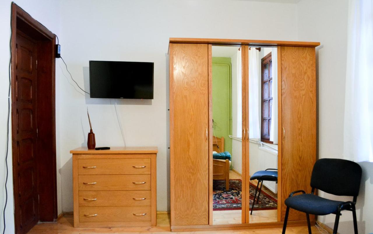 Grandpa'S Hidden Crib, 6 Bedroom, Pet Friendly Sinaia Dış mekan fotoğraf