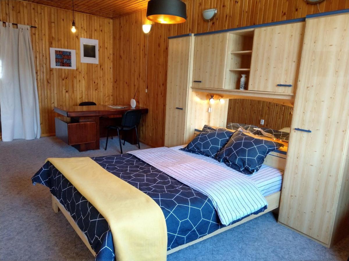 Grandpa'S Hidden Crib, 6 Bedroom, Pet Friendly Sinaia Dış mekan fotoğraf