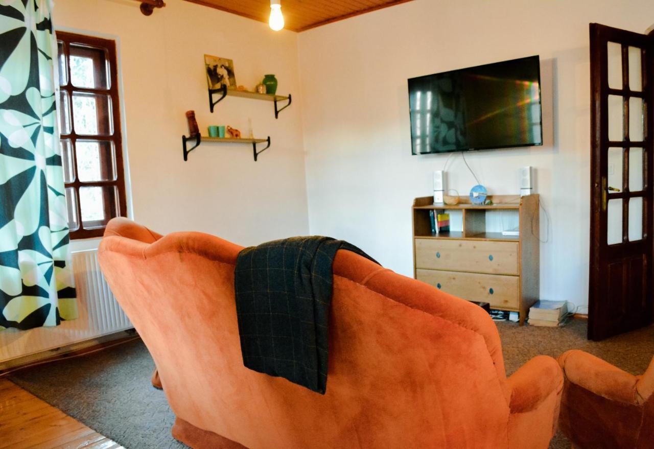 Grandpa'S Hidden Crib, 6 Bedroom, Pet Friendly Sinaia Dış mekan fotoğraf