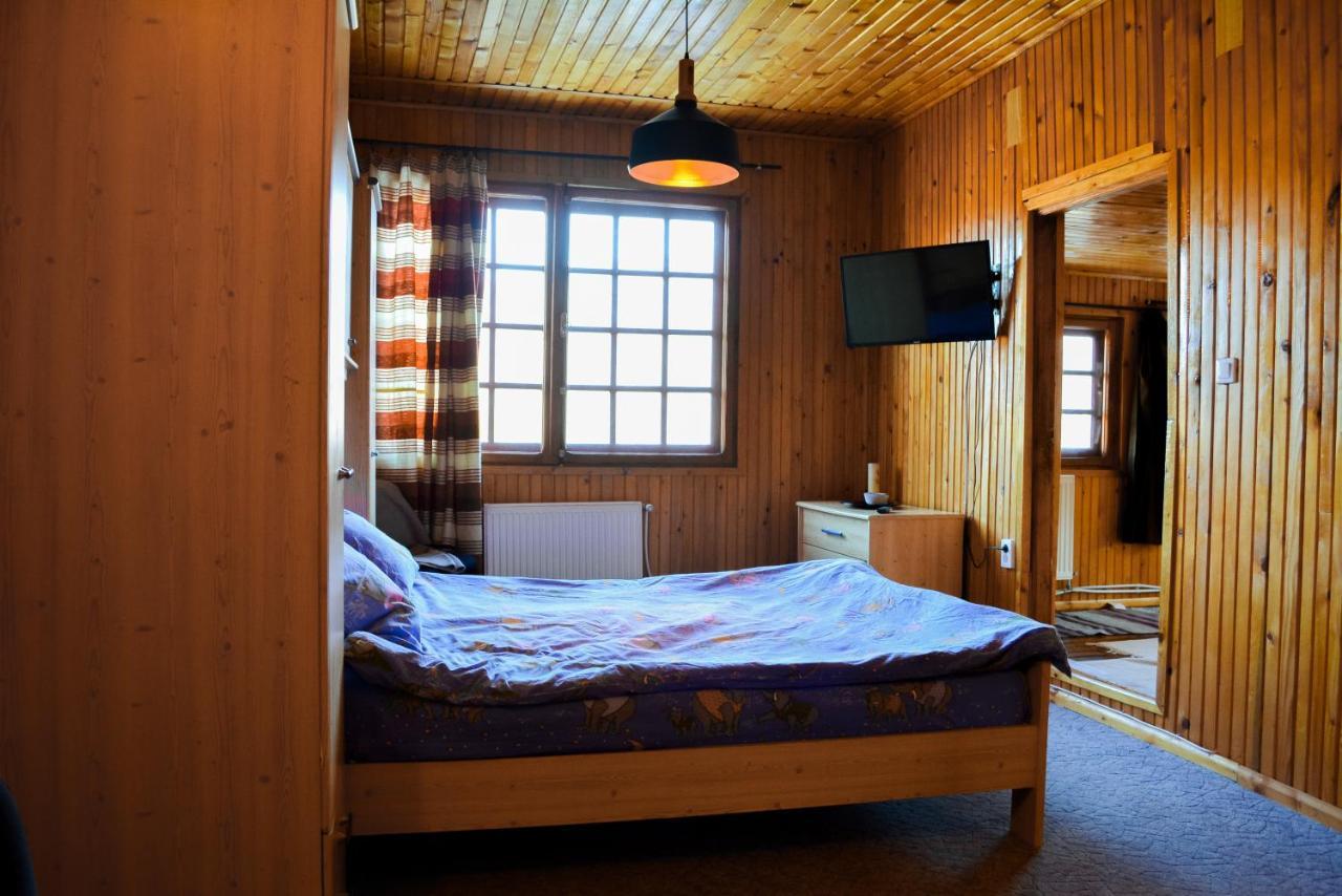Grandpa'S Hidden Crib, 6 Bedroom, Pet Friendly Sinaia Dış mekan fotoğraf